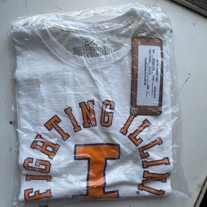 Retro Brand Fighting Illini University of Illinois crop tee